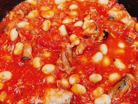 サバ缶と大豆のトマト煮込み